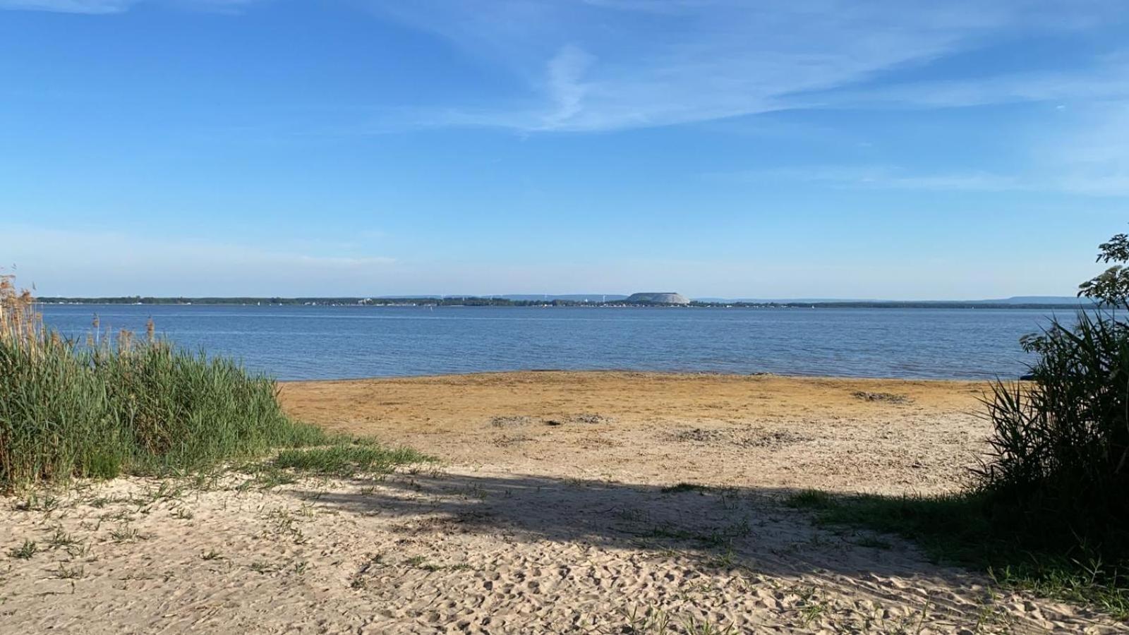 Strandhotel Weisser Berg Neustadt am Rubenberge Bagian luar foto